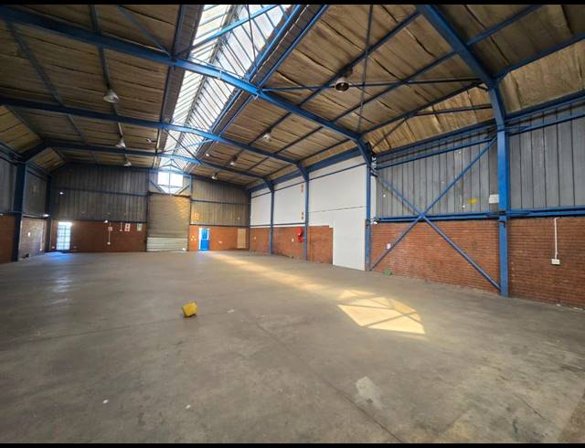458M² WAREHOUSE TO LET IN BENROSE